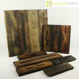 Caratteri tipografici grandi dimensioni