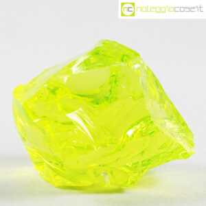 Cristallo informe giallo fluo