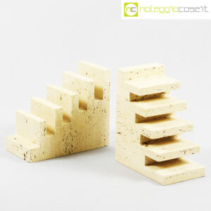 Ferma libri scultura in travertino