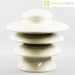 Isolatore elettrico enorme bianco