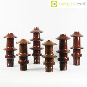 Isolatori alti in ceramica marrone