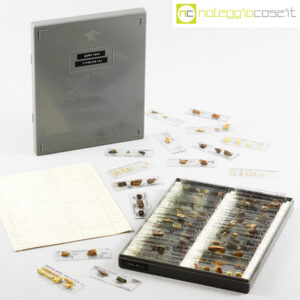 Kartell scatola con vetrini per microscopio