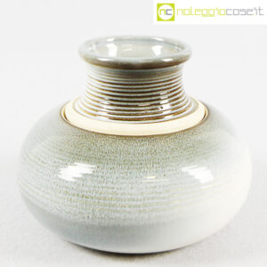 Laboratorio Pesaro contenitore aperto