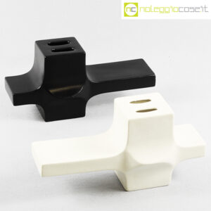 L'altrarte vasi lunghi bianco e nero