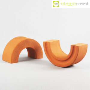 Laterizi curvi grandi in terracotta