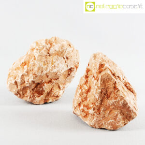 Marmo rosa in blocchi frantumati