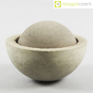 Oggetto basculante doppia semisfera