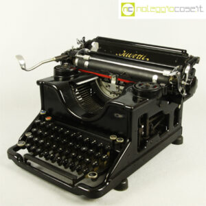 Olivetti macchina da scrivere M40