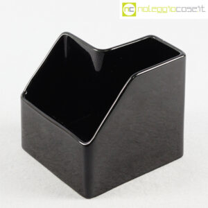 P.U.K. vaso in ceramica nero