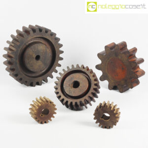 Ruote dentate antiche in legno