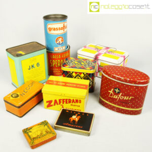 Scatole in latta colorate vintage 01