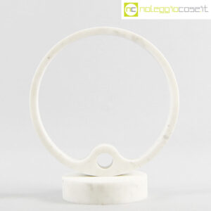 Scultura anonima in marmo bianco