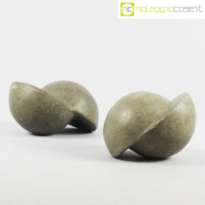Sculture in cemento doppia semisfera