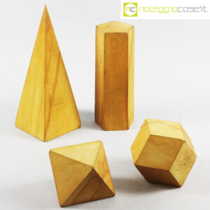 Solidi didattici in legno chiaro