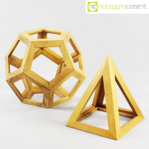 Solidi regolari grandi in legno