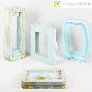 Stampi in legno colore azzurro