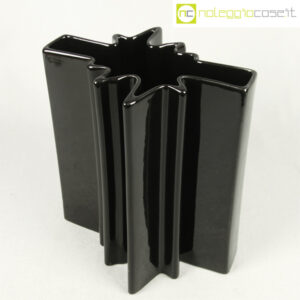 Superego vaso nero Angelo Mangiarotti