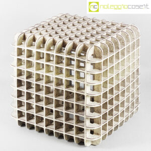 Tasca Ceramiche cubo scultura traforata
