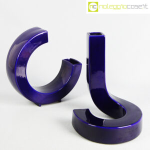 Vasi blu a forma libera