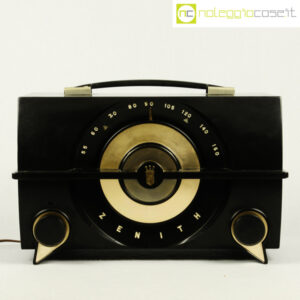 Zenith radio in bachelite R615-Y