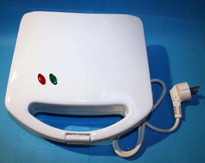 TOSTAPANE 750W 201