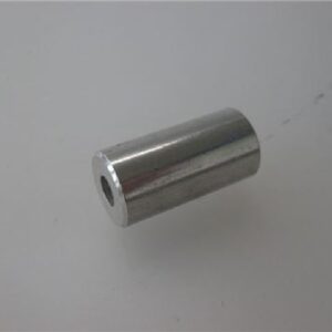DISTANZIALE ø 15x30 mm FORATO ø 6 mm